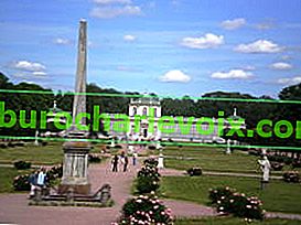 Kuskovo.  Obelisk